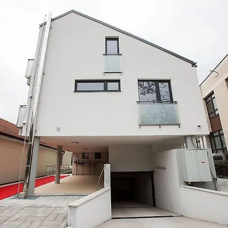 Apartment Diamant *